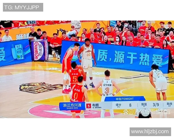 CBA季后赛辽宁队对阵新疆队第三场精彩对决全景回顾与分析